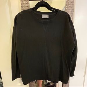 Black sweater/ shirt
